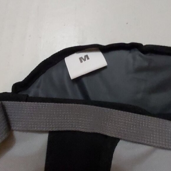 Shark Fin Dog Life Jacket Vest: Safety & Style for Water Adventures, Size Med - Picture 7 of 7